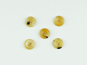 18mm mottled horn buttons